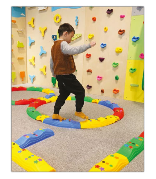 Sensory Balance Curved Stepping Blocks - Image 2